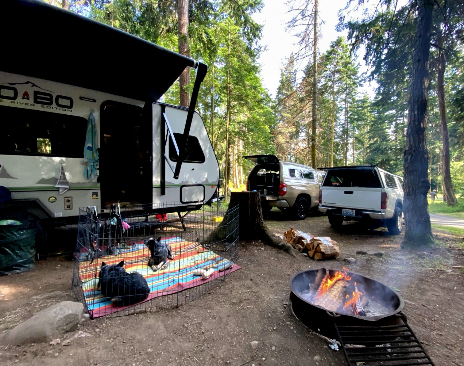 Nomad NoBo - 22ft the Off-Grid Ready Adventure Trailer! Sleeps 5, Solar, Lithium batteries 