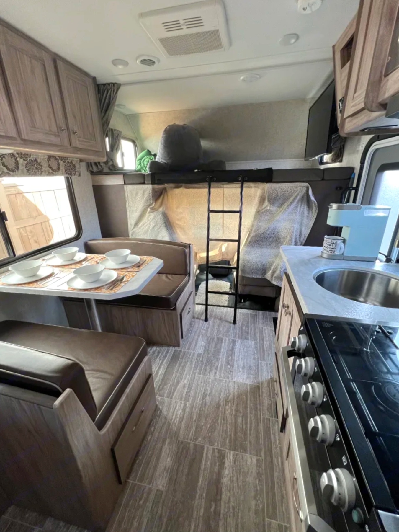 Summit - 24ft Class C New motorhome for 2025!  